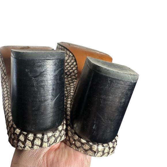 Aquatalia Python Embossed Leather Peep Toe Block Heel Mule 9.5 Italy - Picture 7 of 12